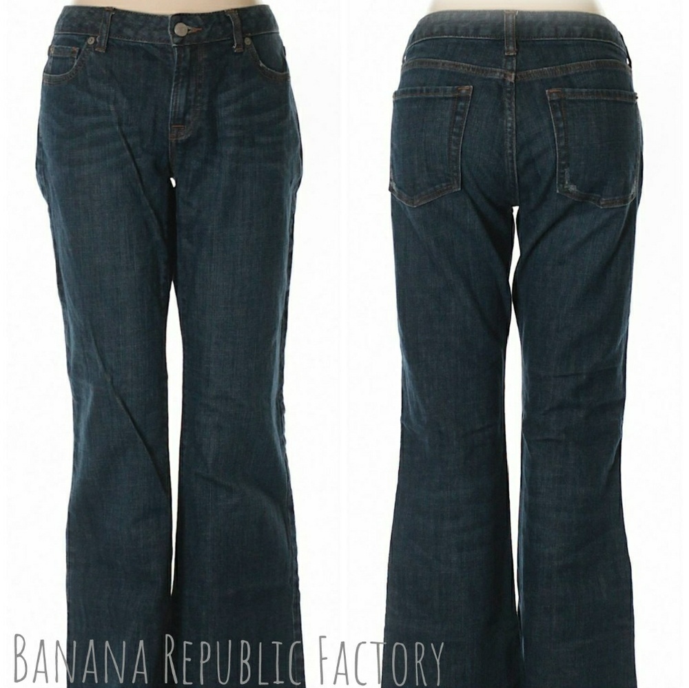 Banana Republic • Boot Cut • Denim • Size 28